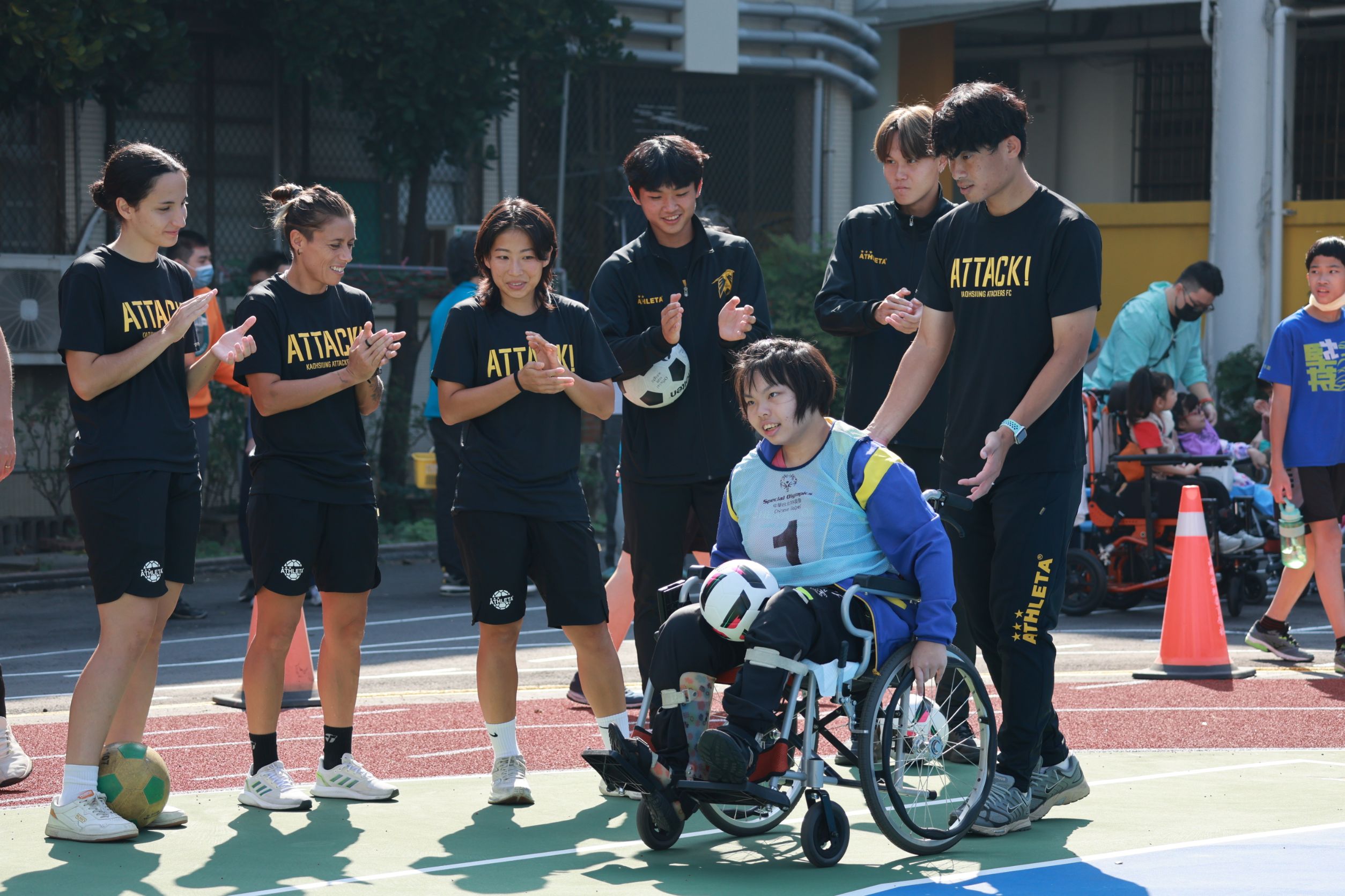 柏文深耕CSR長期投入公益 支持特教運動不中斷高雄特殊教育學校43週年校慶 先鋒男女足伴孩子歡度 9 1765291349027 1