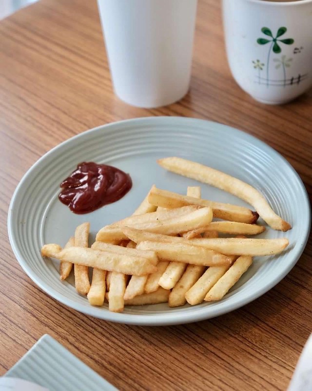 15ccfcb6 117d 4fbe b2b4 fff2c6069bee 176535007830238305004861985