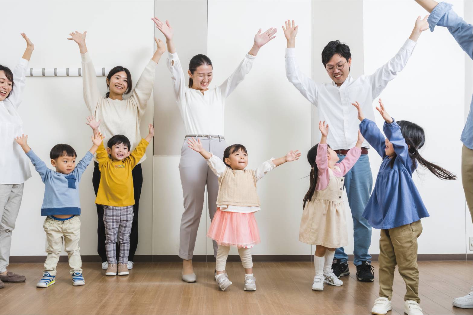 爸媽看過來!家長票選 「最愛的兒童才藝品牌」Yamaha音樂教室全新「新幼兒課程」登台囉! 6 新幼兒課程三年間能累積學習超過 140 首歌曲,讓孩子在玩音樂的過程中,音感、節奏感、專注力與自信心同步升級!