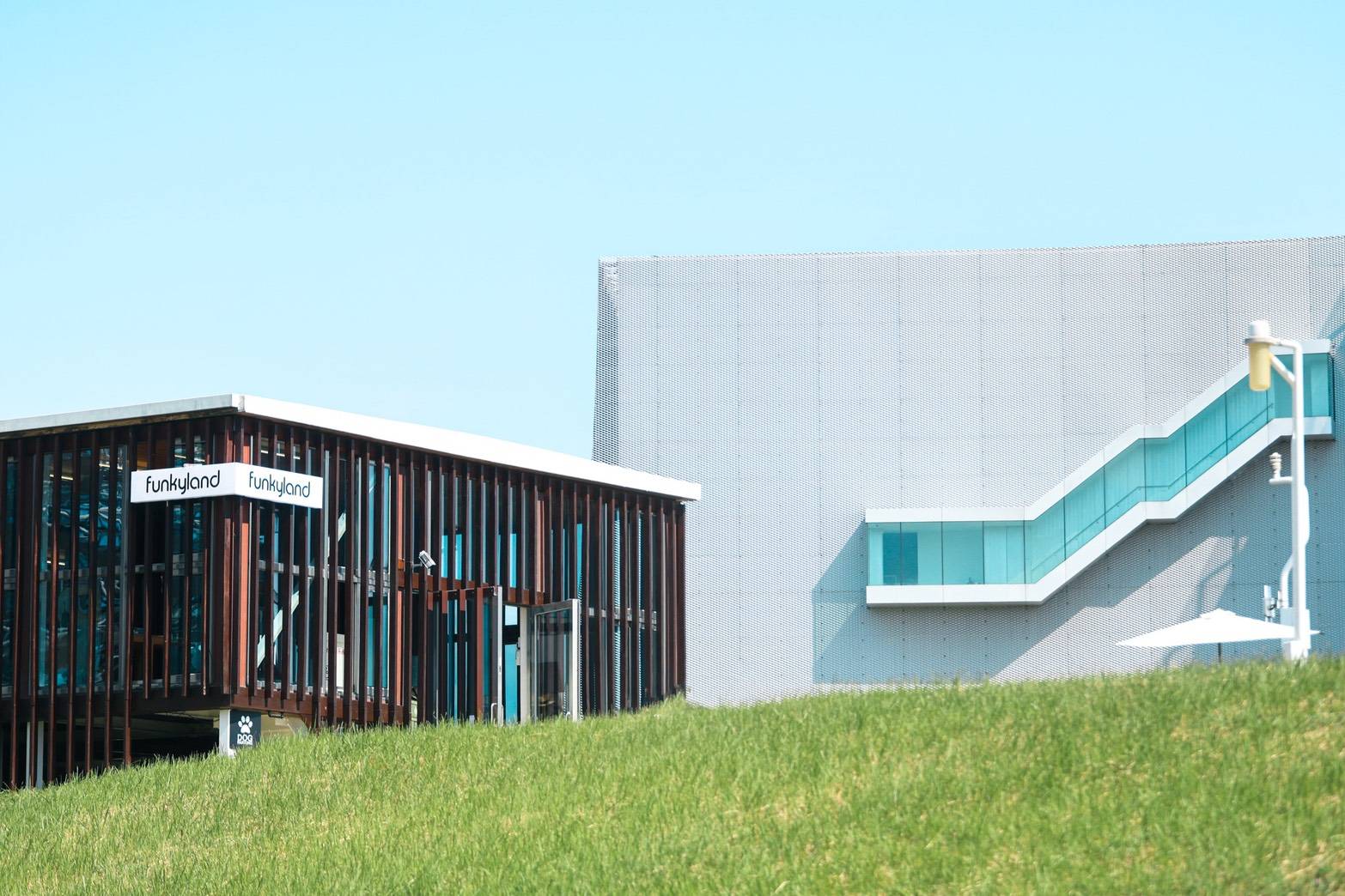 從「網紅地標」探討「城市美學治理」 台中中央公園「Funkyland」深度剖析 17 01 %E7%B6%B2%E7%BE%8E%E7%98%8B%E6%9C%9D%E8%81%96 %E4%B8%AD%E5%A4%AE%E5%85%AC%E5%9C%92 funkyland %E8%A9%A6%E7%87%9F%E9%81%8B%E5%BC%95%E7%88%86%E8%A9%B1%E9%A1%8C %E8%B3%AA%E6%84%9F%E7%B3%BB%E6%9C%80%E5%BC%B7%E6%96%B0%E6%99%AF%E9%BB%9E%E8%AA%95%E7%94%9F 0