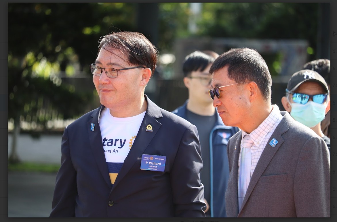 8ac99ebb c6e5 4af0 b423 f58de32551de 176551379590260562000917458