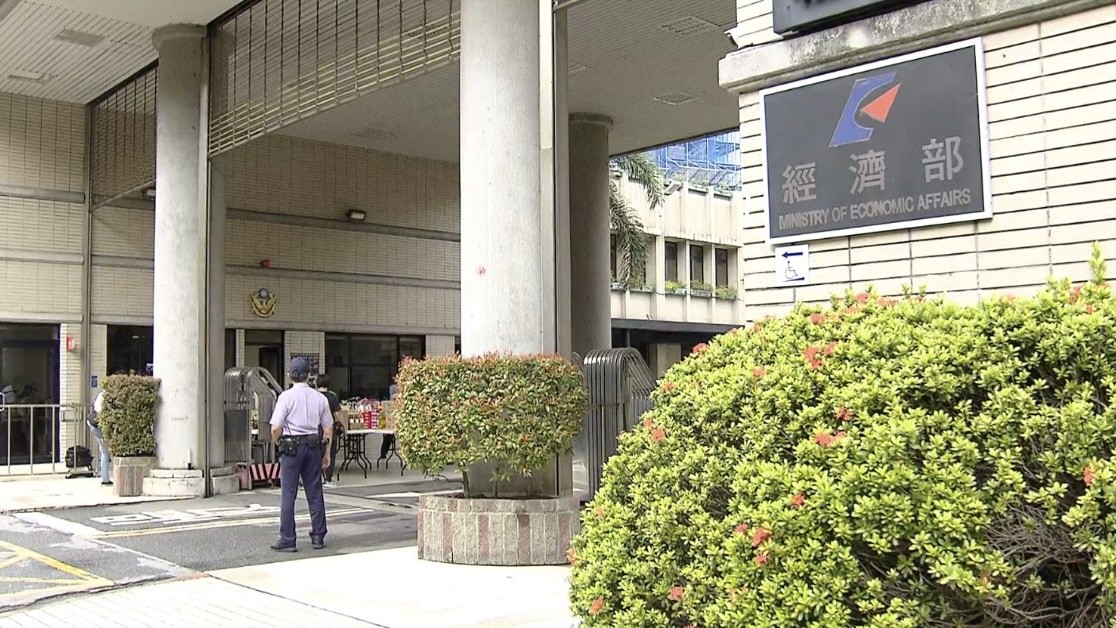 2235deff c585 4b38 bf95 96d6dfed6009 176546213657434306902997736