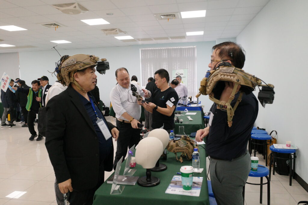 4.鳳小岳擔任家扶公益大使,呼籲幫助弱勢兒少填補學習空缺、安學安心,邀社會大眾一同響應愛心捐 - 報新聞 Mega News R0000553 0 1024x683 1