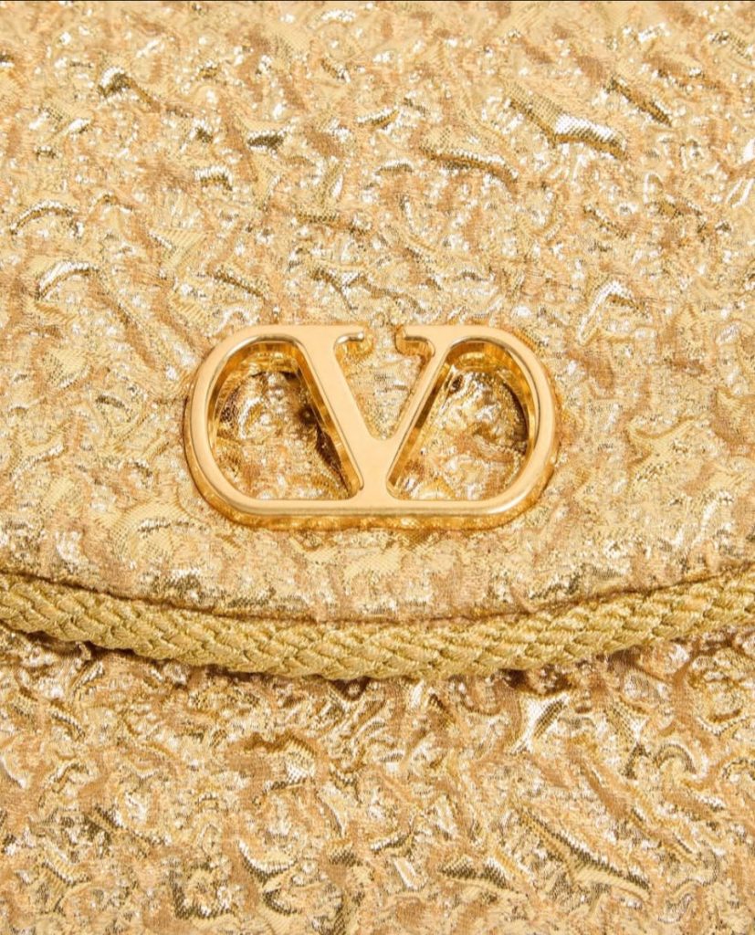 Valentino Devain00001 827x1024 1