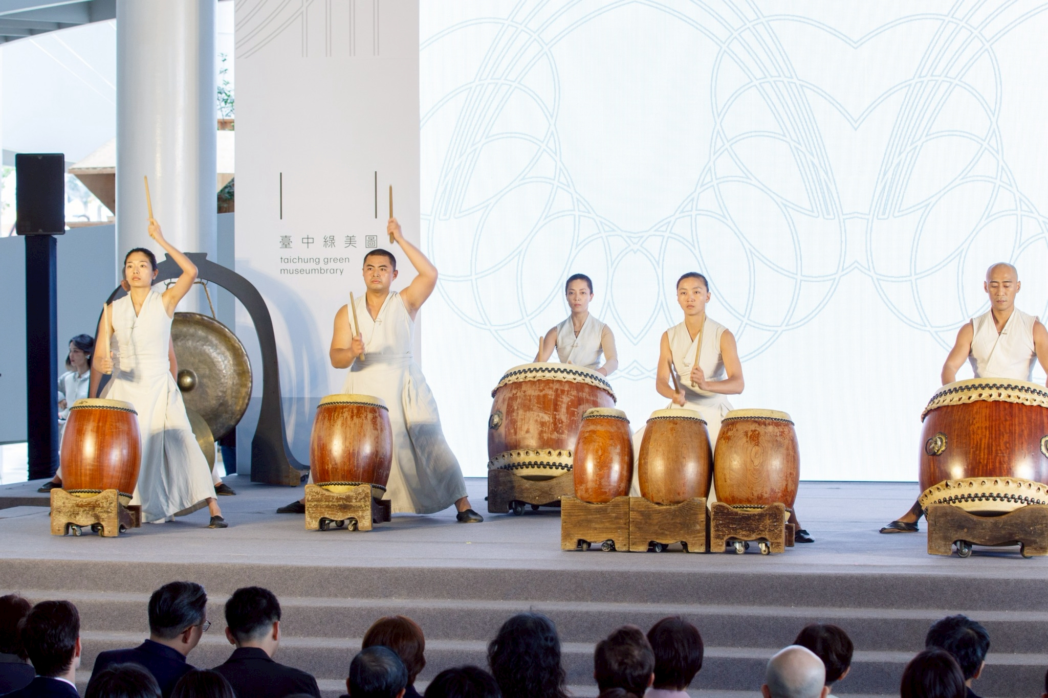 遲到數十載的文化補課? 臺中文化基石綠美圖開幕 14 %E7%B2%BE%E5%BD%A9%E8%A1%A8%E6%BC%941