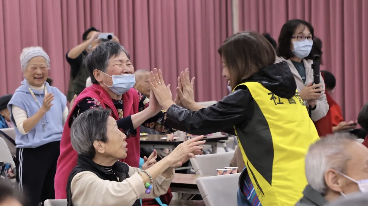 80e0ae5c 7103 4592 ae42 4a0feb2b06ec