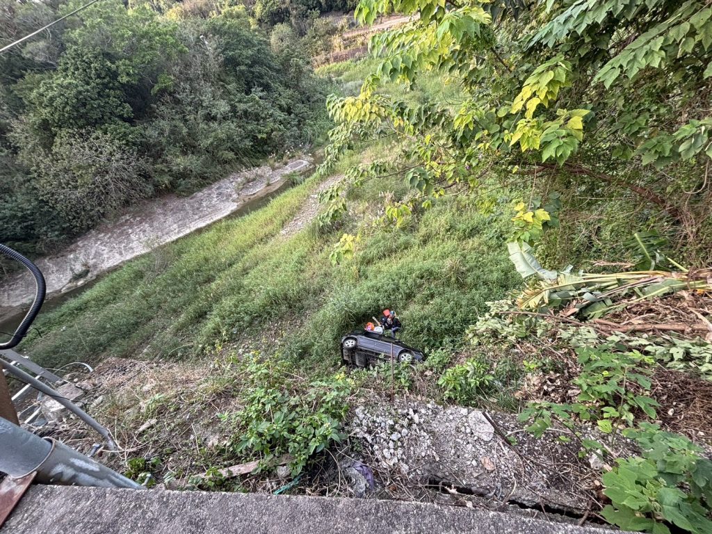 S 476700743 1024x768 1