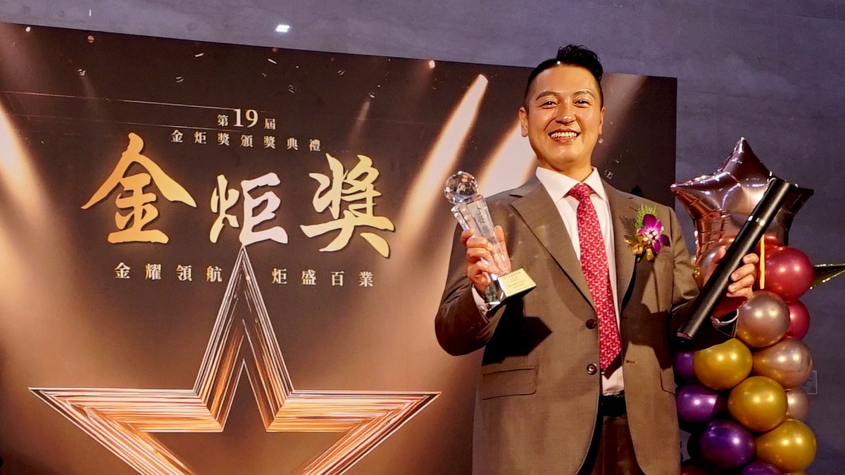 e185a0ca b9ea 45e5 ada5 750a62b4b87d