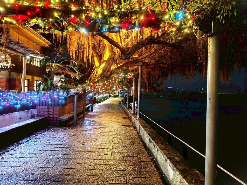 %E5%85%89%E9%9B%95%E7%87%88%E6%B2%BF%E7%B7%9A%E4%BD%88%E8%A8%AD%E6%8F%90%E5%8D%87%E5%A4%9C%E9%96%93%E6%99%AF%E8%A7%80%E4%BA%AE%E9%BB%9E 1 1024x768 1