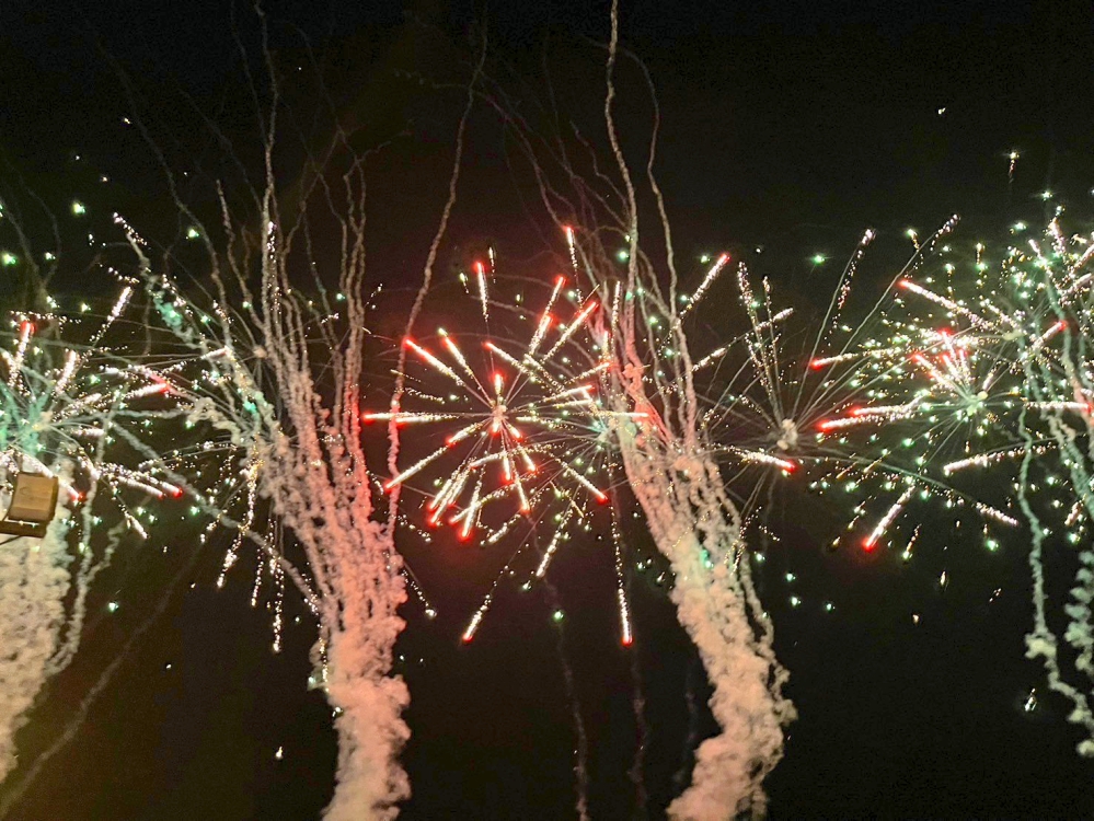 LINE ALBUM %E5%B0%96%E7%9F%B3%E8%B7%A8%E5%B9%B4 250107 147 0 0 Fotor