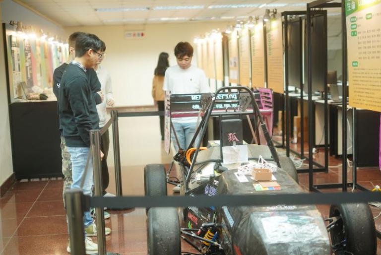 20251222163758 e94174fb