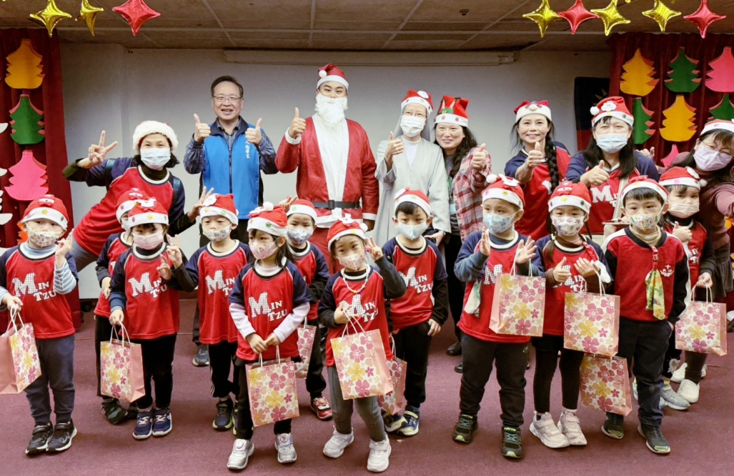 2DFF77BA 0FB8 493F 9A70 F8F25341E630 Fotor