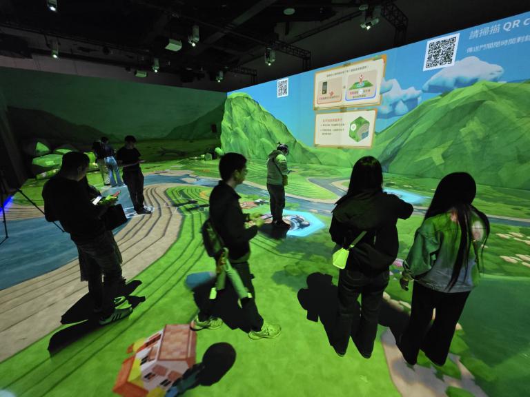 打造數位分身體驗韌性家園 國內首創「共/生 互動劇場」科工館登場 7 20251226182156 33c7838a