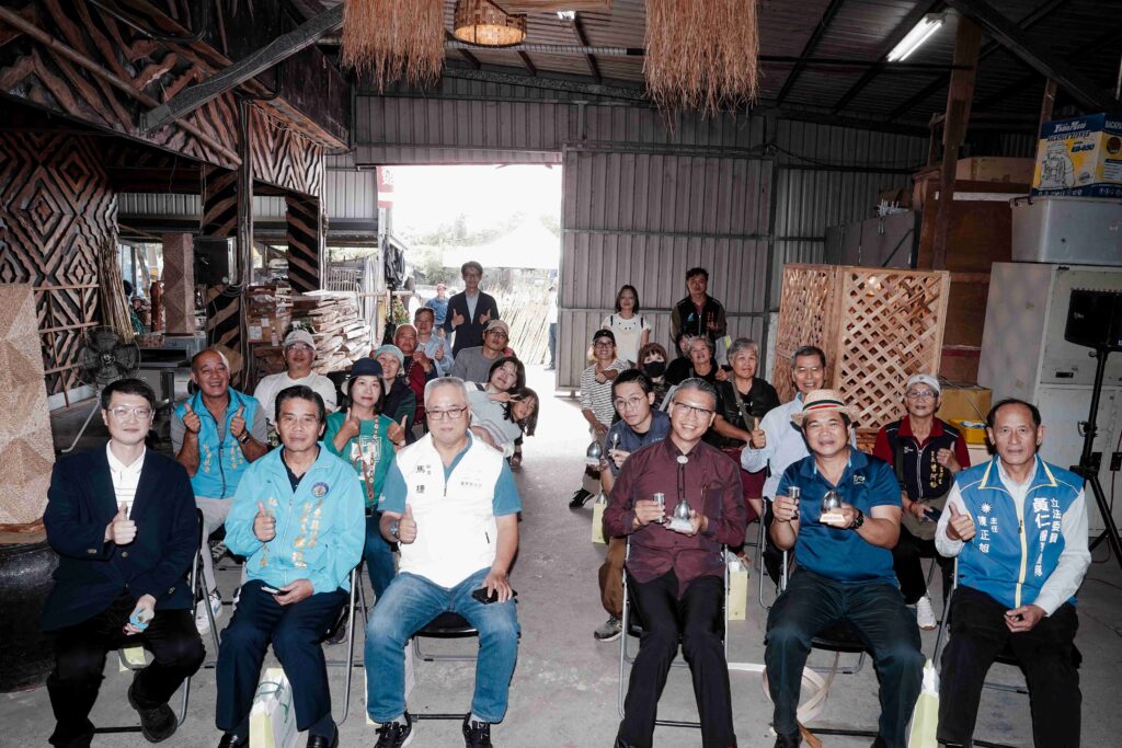 工藝中心推動在地纖維材料技術創新 月桃假莖熱壓乾燥設備研發成果發表 10 4 11 1024x683 1