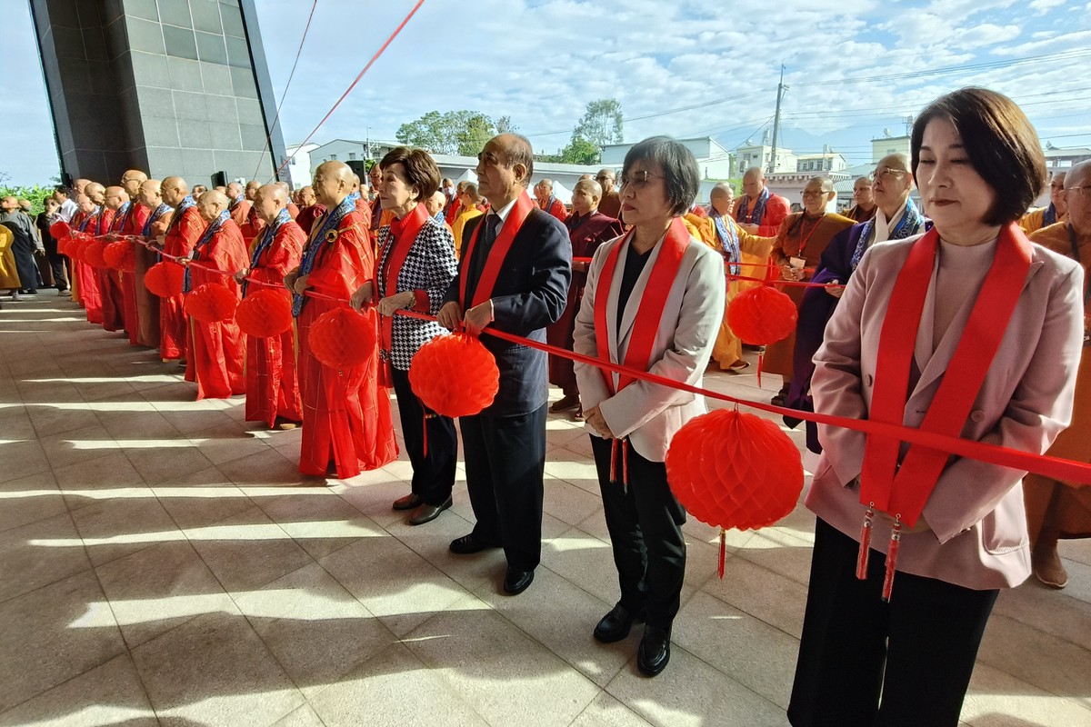 bdb5dc5a 330a 4bb6 8ad6 55789bc61ece 176699988559832832800744274