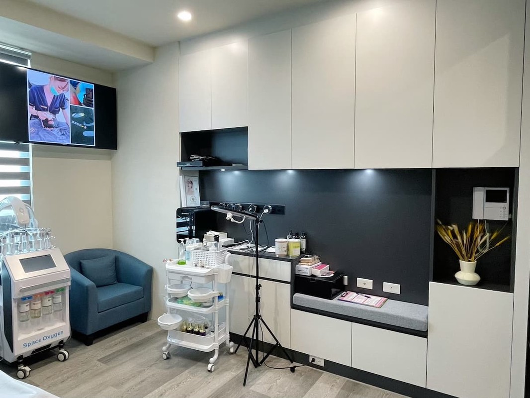 cfa8cf3b 8563 4651 8445 c1d1d45cb8b3 176715082951947608308686965