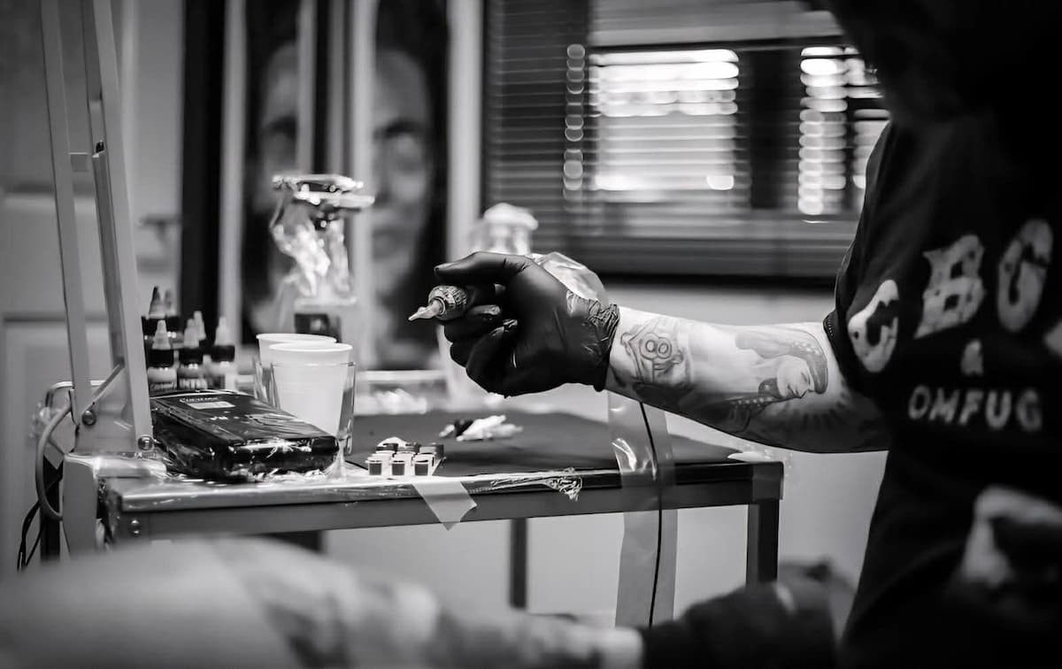 cfa8cf3b 8563 4651 8445 c1d1d45cb8b3 176715084731952858400058874