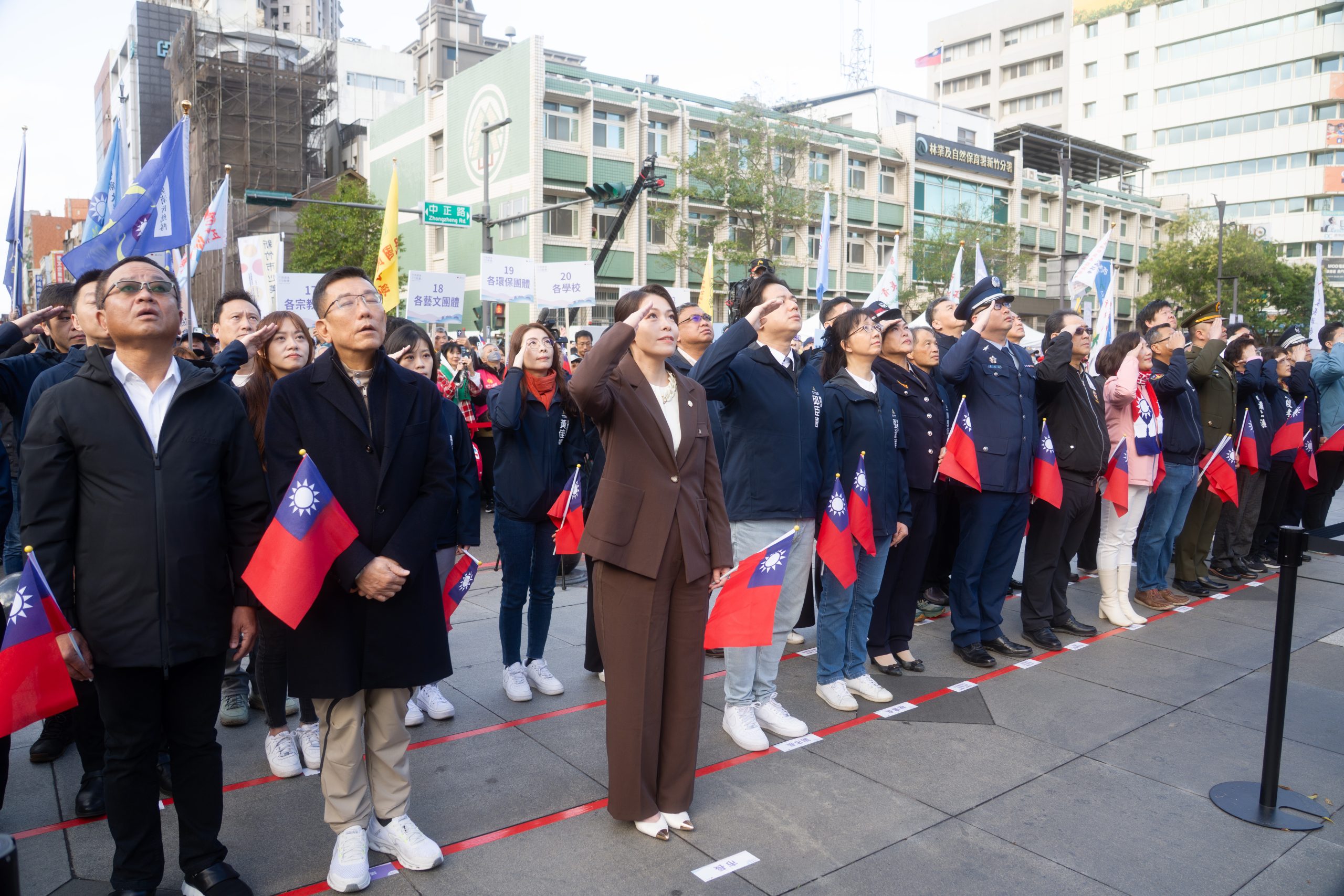 4 - 報新聞 Mega News 4 scaled 1