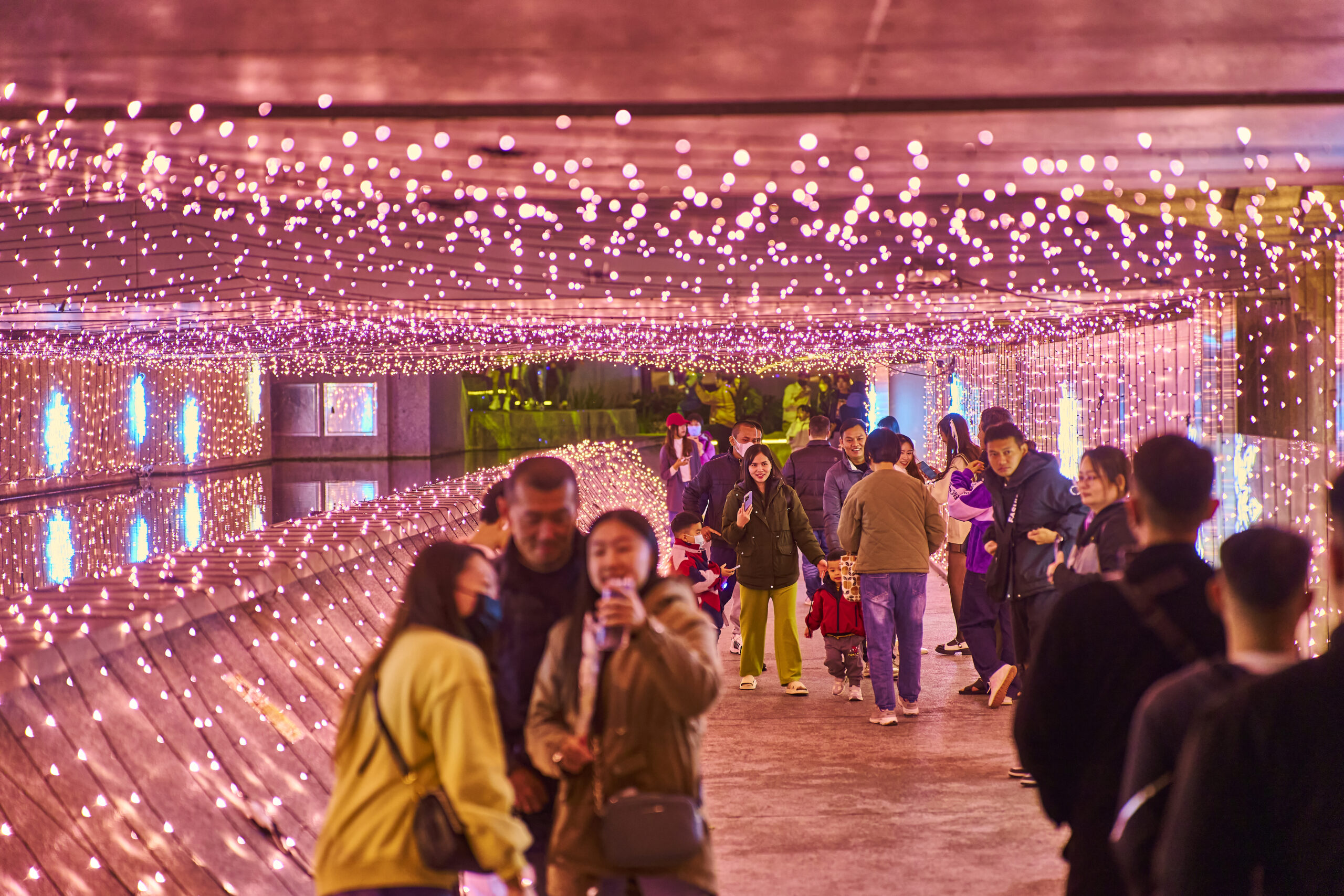 %E7%B6%A0%E5%B7%9D %E9%9B%AA%E8%8A%B1%E5%85%89%E5%BB%8A scaled