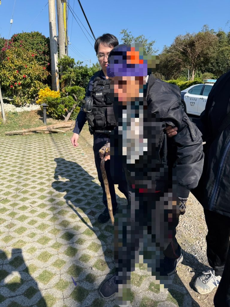 S 486228058 768x1024 1