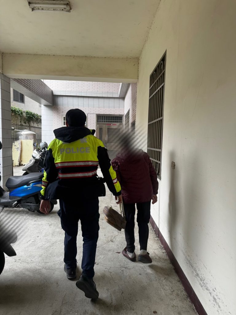 S 487915590 0 768x1024 1