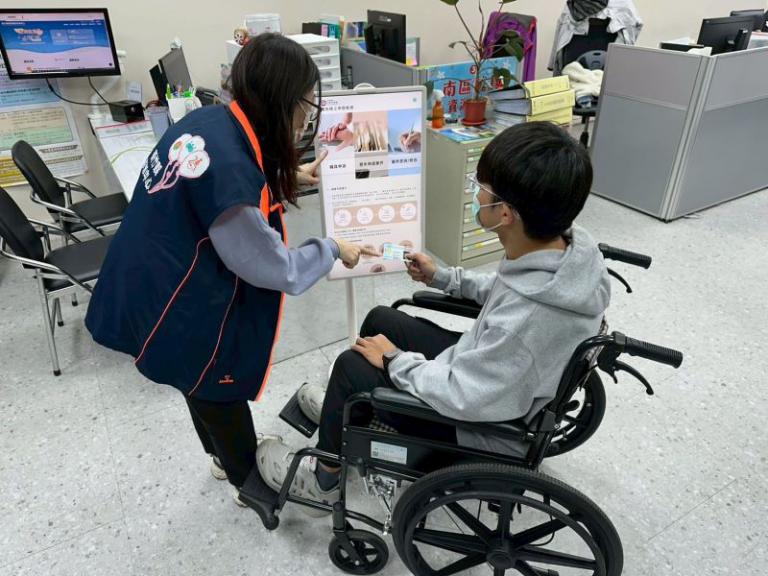 竹縣府持續推動「輔具線上申辦系統」 鼓勵民眾多加利用 3 20260109124628 b12916a5