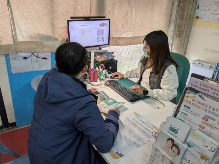 竹縣府持續推動「輔具線上申辦系統」 鼓勵民眾多加利用 4 20260109124759 c3bfe35b