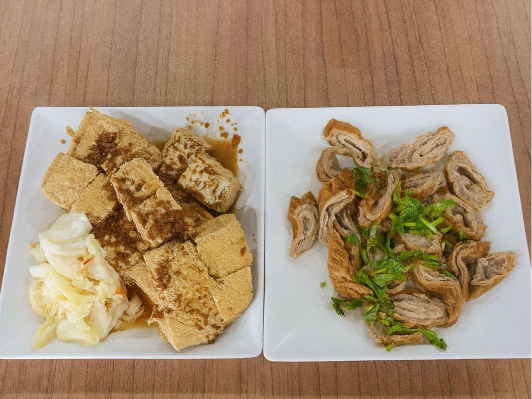 在地人才知道的花蓮市必吃美食:七十年經典臭豆腐帶你重返老花蓮 8 18d9daa3 c9c7 4fbf b522 cb1815403eed 176801593192680222901746589