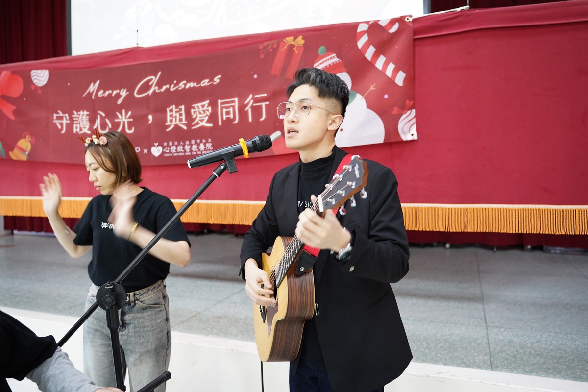 f7de63df e4e4 4185 a604 efd5b8c8b967 176828751583433951702309594