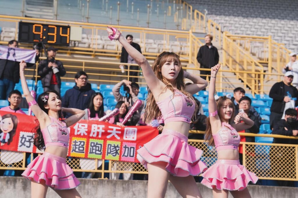 17LIVE桃氣女孩現身長明賞超馬盃 用應援與陪伴為公益路跑注入溫度 10 S 234356783 0 1024x682 1