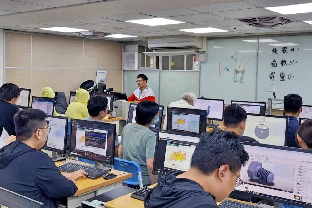 91A034D8 FC1B 4DEB 9BAE 2A2E55C821BB Fotor