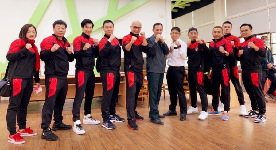 領航公益典範!武術格鬥學院板橋館營運亮眼 推「正當防衛」課程深化市民安全防護網 12 203235 Fotor