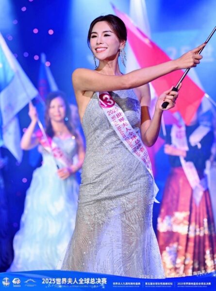 跨界金融到國際紅毯!英國皇室儀態導師巫鳳儀:站在巨人肩膀,從教室走向世界巔峰 6 20260115002215 93 445x600 1