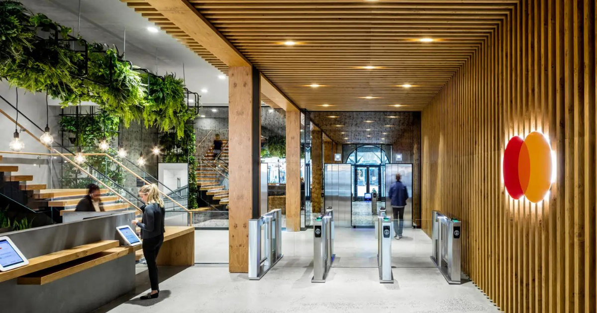 川普「重拳」揮向發卡組織!信用卡利率 10% 天花板驚動華爾街 萬事達卡市值蒸發、股價血洗近 6% 3 d2789c19 a4db 45d8 a742 1dcc7cb5af99