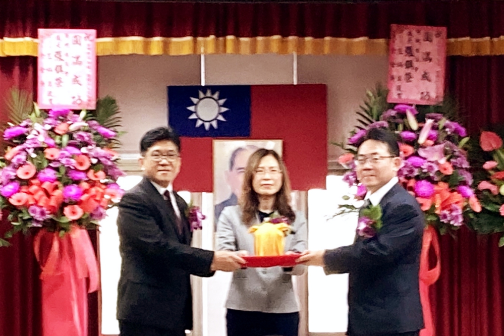 268789FB 9946 4CFA A6DE 694F6C9CC8E7 Fotor