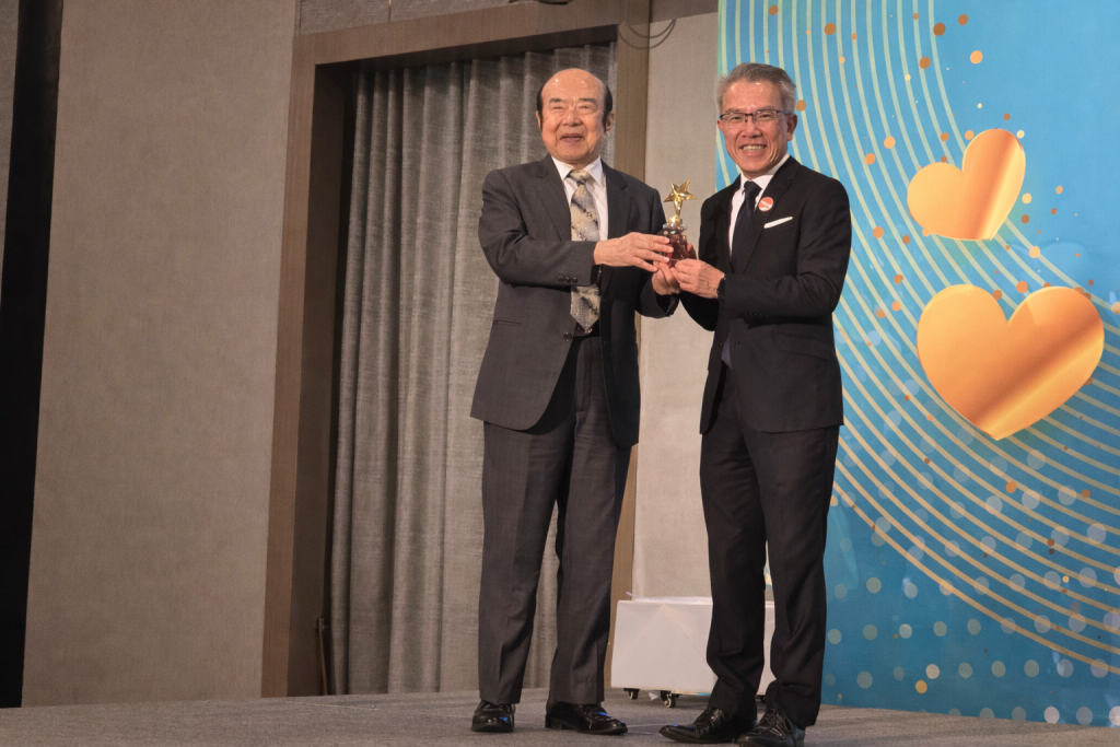 %E9%81%A0%E9%9B%84%E9%81%8A%E6%86%A9%E4%BC%91%E9%96%92%E4%BA%8B%E6%A5%AD%E8%91%A3%E4%BA%8B%E9%95%B7%E6%AD%A6%E7%A5%A5%E7%94%9F%E5%87%BA%E5%B8%AD%E9%A0%98%E7%8D%8E%E8%A6%AA%E8%87%AA%E5%B0%87%E9%80%99%E4%BB%BD%E6%A6%AE%E8%80%80%E8%88%87%E5%96%9C%E6%82%85%E5%B8%B6%E5%9B%9E%E8%88%87%E5%A4%A5%E4%BC%B4%E5%85%B1%E4%BA%AB 1024x683 1