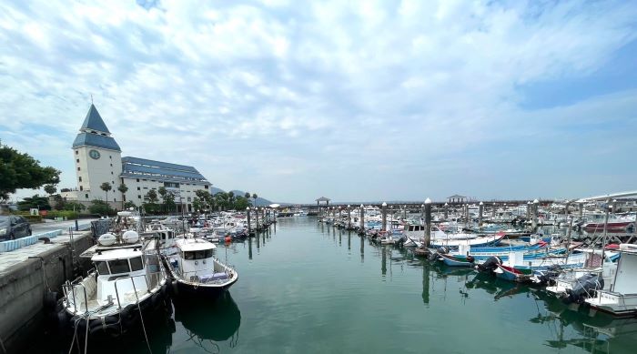 《圖說》漁人碼頭港區風光。〈漁業處提供〉