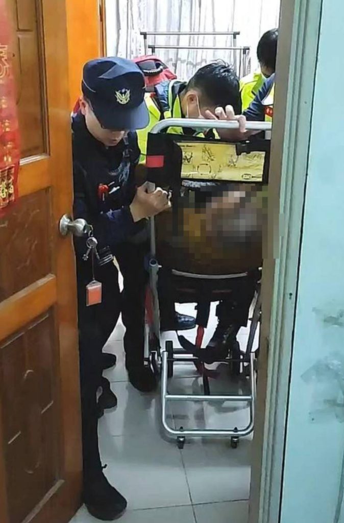 S 492879887 0 674x1024 1