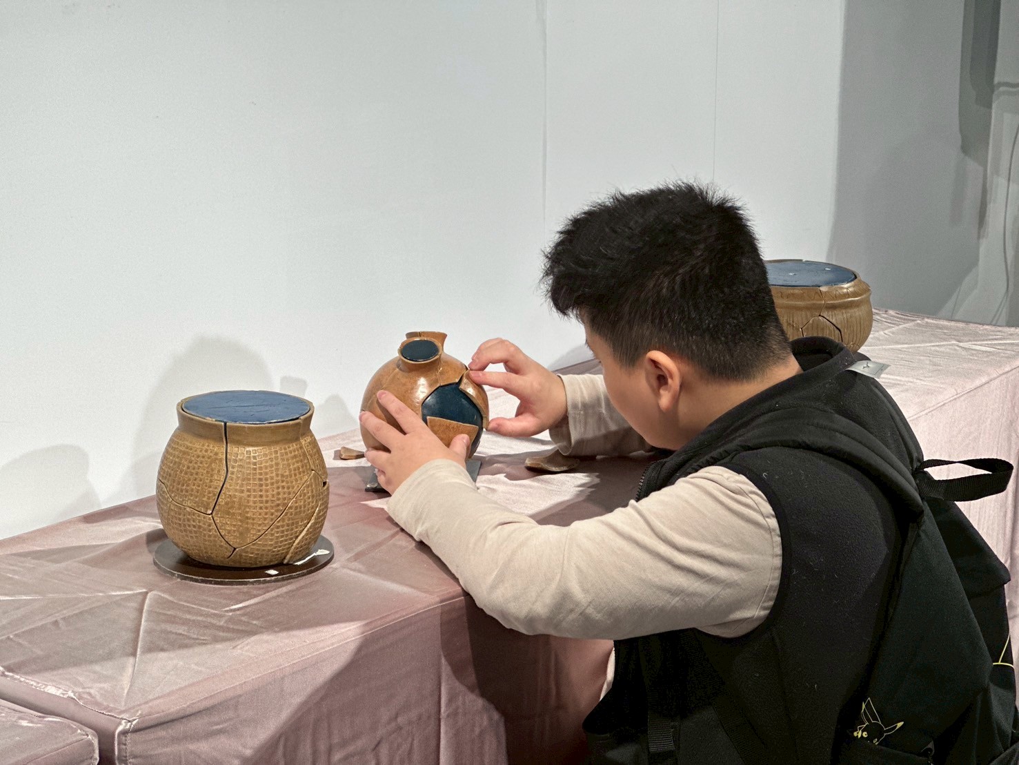 %E5%9C%96%E4%B8%89%E6%90%AD%E9%85%8D%E9%99%B6%E7%BD%90%E6%8B%BC%E5%9C%96%E7%AD%89%E4%BA%92%E5%8B%95%E9%AB%94%E9%A9%97%E8%AE%93%E8%80%83%E5%8F%A4%E7%9F%A5%E8%AD%98%E8%BD%89%E5%8C%96%E7%82%BA%E9%81%A9%E5%90%88%E5%85%A8%E5%AE%B6%E5%8F%83%E8%88%87%E7%9A%84%E6%96%87%E5%8C%96%E6%8E%A2%E9%9A%AA%E5%9C%96 %E6%BB%AC%E5%B0%BE%E8%97%9D%E6%96%87%E4%BC%91%E9%96%92%E5%9C%92%E5%8D%80%E6%8F%90%E4%BE%9B