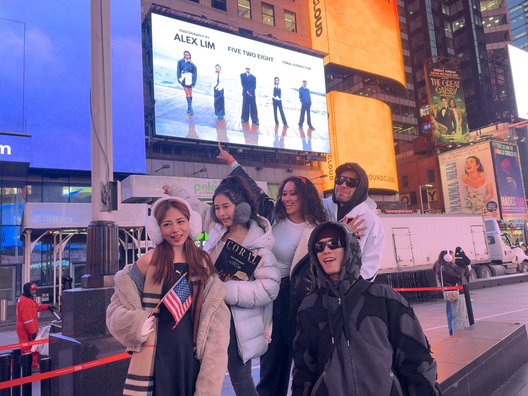 FIVE TWO EIGHT 五二八登上時代廣場 願在黑暗時代讓世界更理解愛 6 ebf8adc5 dbcb 40fa 9f3a cdcf52751806