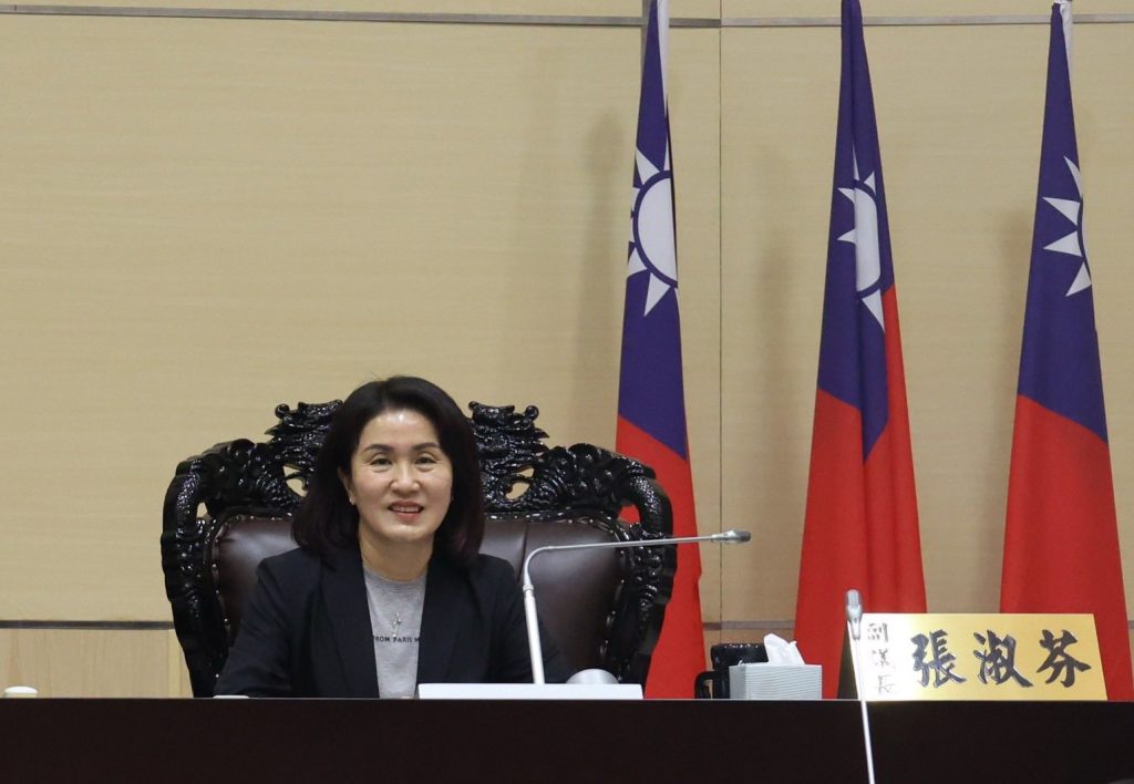 %E5%BC%B5%E6%B7%91%E8%8A%AC%E8%8B%97%E6%A0%97%E7%B8%A3%E8%AD%B0%E6%9C%83 20251212 1024x708 1 1