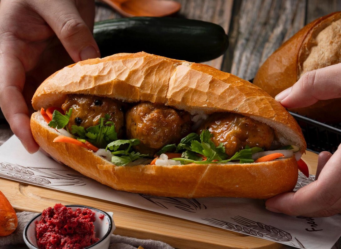 b5278b48 3f54 4303 8325 8d2b3660e8d5 176899335772667355806132591