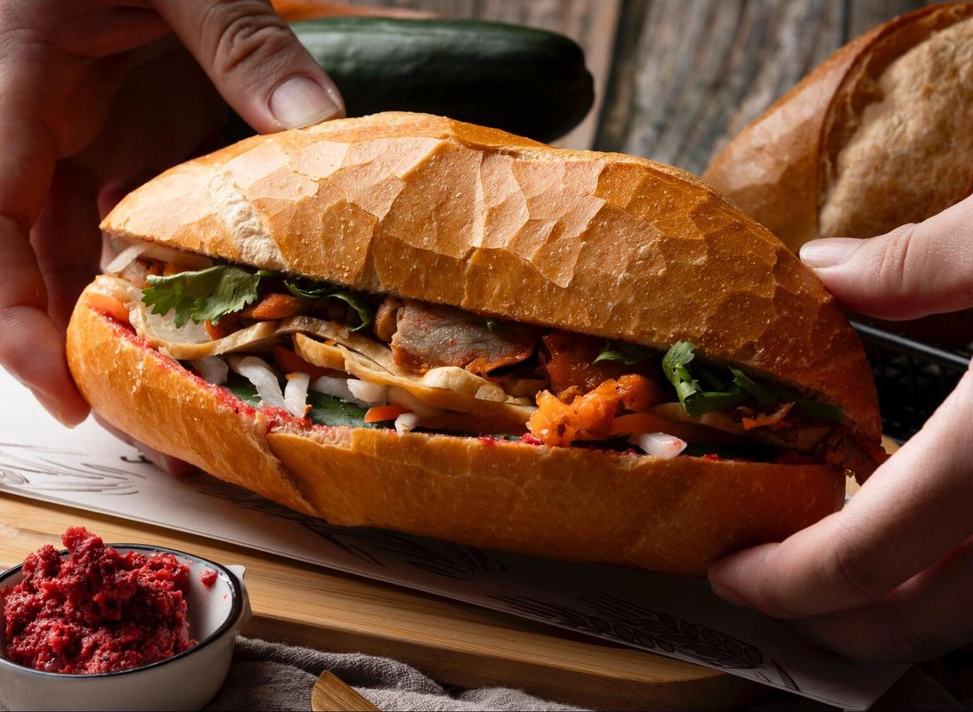 b5278b48 3f54 4303 8325 8d2b3660e8d5 176899337927893973407993431