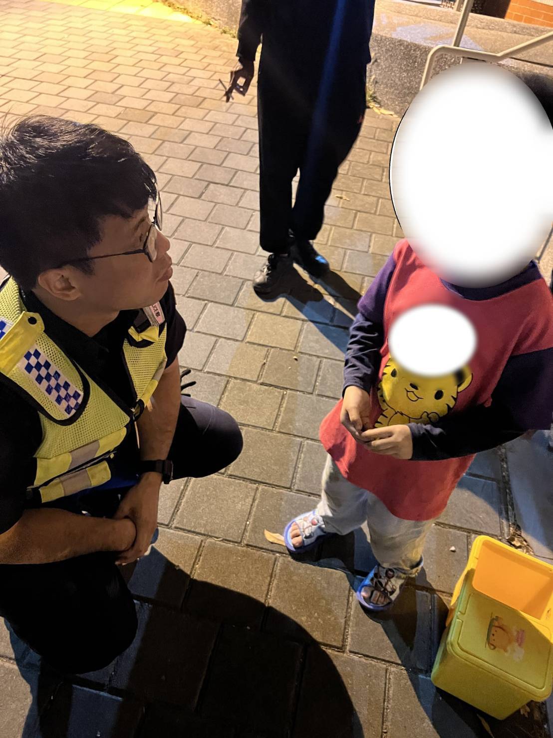 5歲萌娃迷途驚魂!虎尾警耐心引導助返家 3 1781959 0