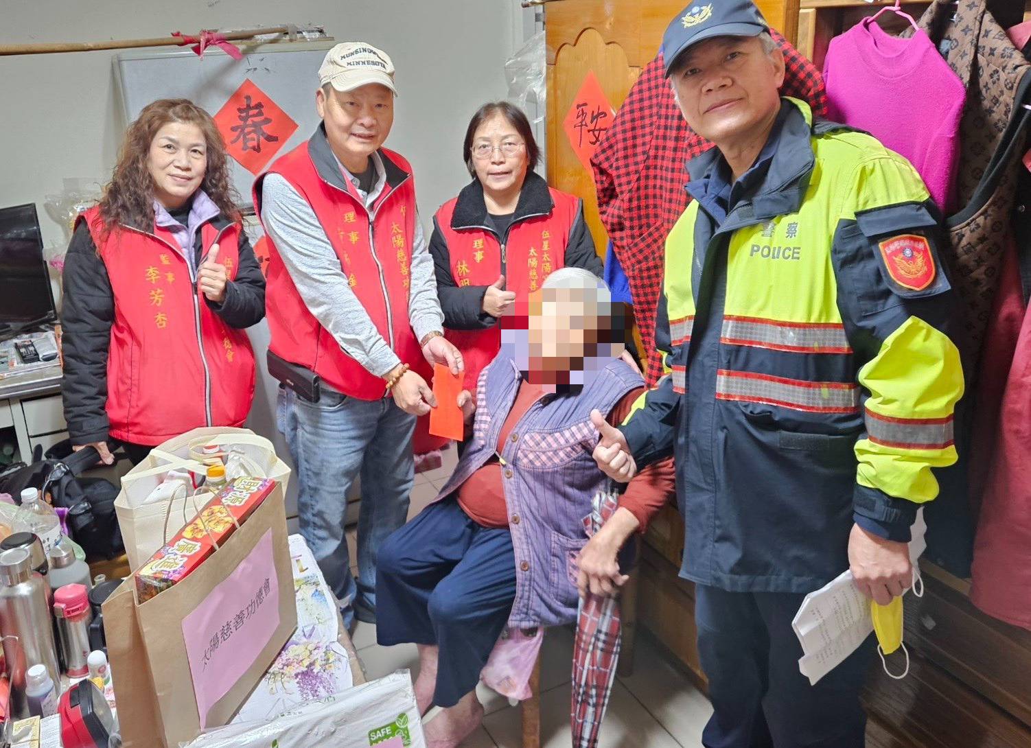 樹林警結合太陽功德會歲末寒冬送暖–獨居長輩足甘心 8 1785292 0