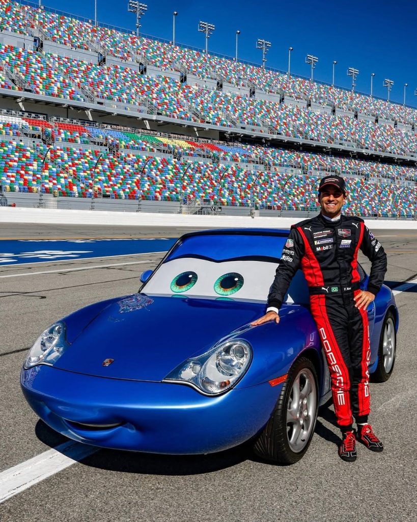 %E6%B1%BD%E8%BB%8A%E7%B8%BD%E5%8B%95%E5%93%A1%E5%8D%A1%E9%80%9A%E5%85%AC%E4%BB%94%E8%BB%8A00002 819x1024 1