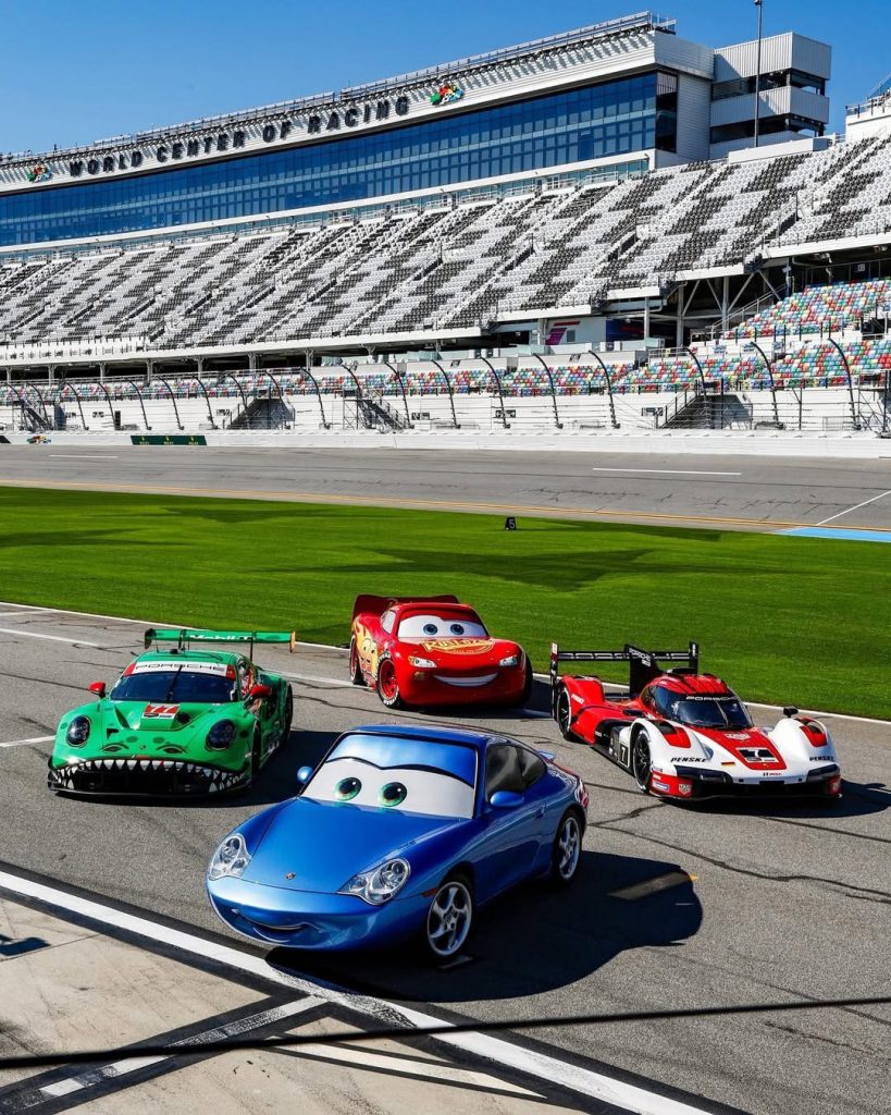 %E6%B1%BD%E8%BB%8A%E7%B8%BD%E5%8B%95%E5%93%A1%E5%8D%A1%E9%80%9A%E5%85%AC%E4%BB%94%E8%BB%8A00004 819x1024 1