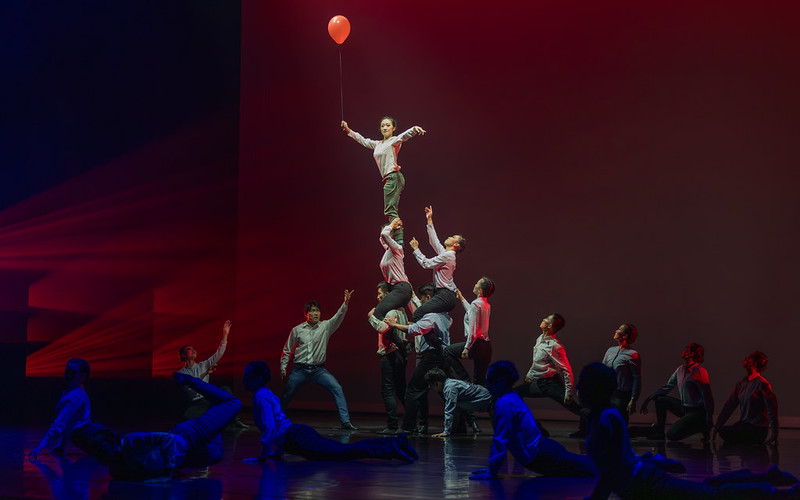 副總統:紙風車兒藝工程20週年 不放棄任何一個孩子 5 %E5%89%AF%E7%B8%BD%E7%B5%B1%E8%A7%80%E8%B3%9E%E7%B4%99%E9%A2%A8%E8%BB%8A368%E5%85%92%E7%AB%A5%E8%97%9D%E8%A1%93%E5%B7%A5%E7%A8%8B20%E9%80%B1%E5%B9%B4%E7%89%B9%E5%88%A5%E6%BC%94%E5%87%BA 1