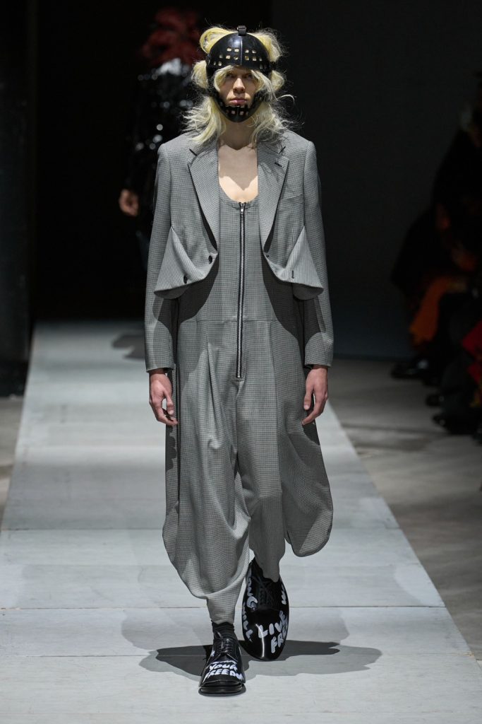 S 6340620 0 683x1024 1