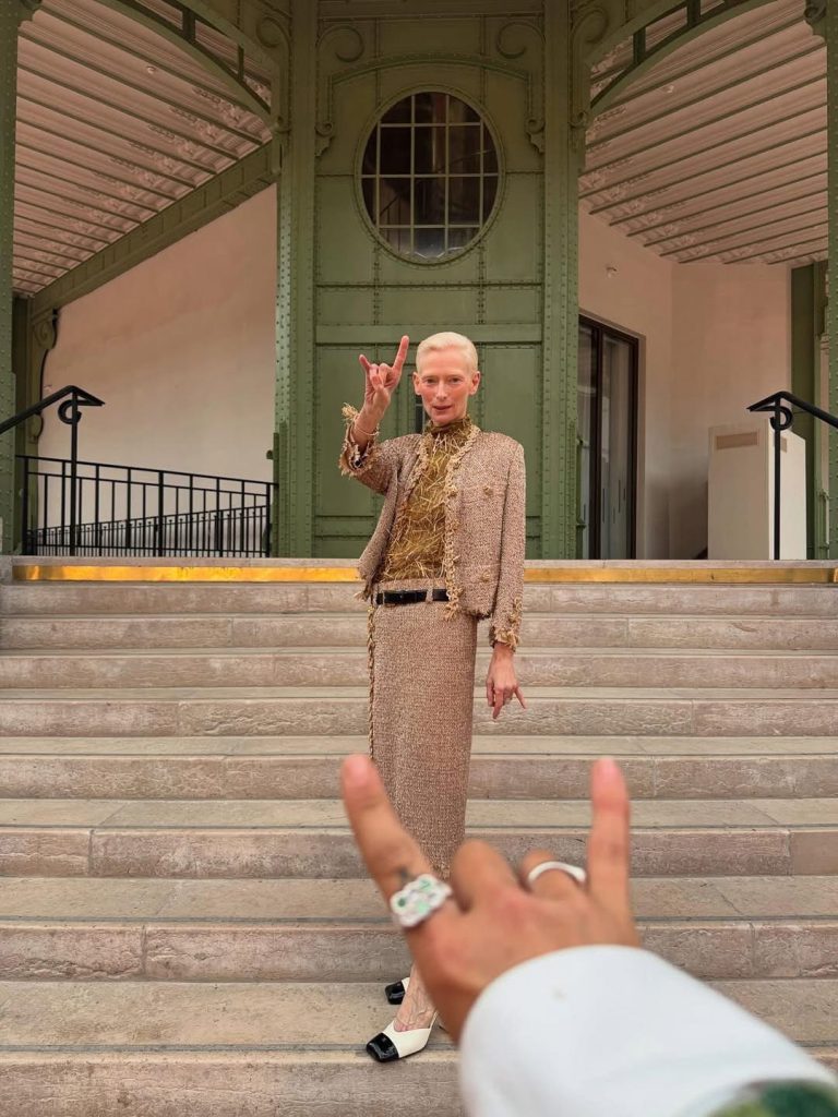 Matthieu Blazy %E5%9F%B7%E6%8E%8C CHANEL 2026 %E6%98%A5%E5%A4%8F%E9%AB%98%E8%A8%8200004 768x1024 1